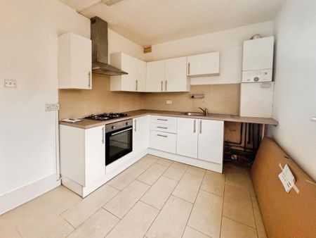 2 bedroom ground floor flat to rent - Photo 4