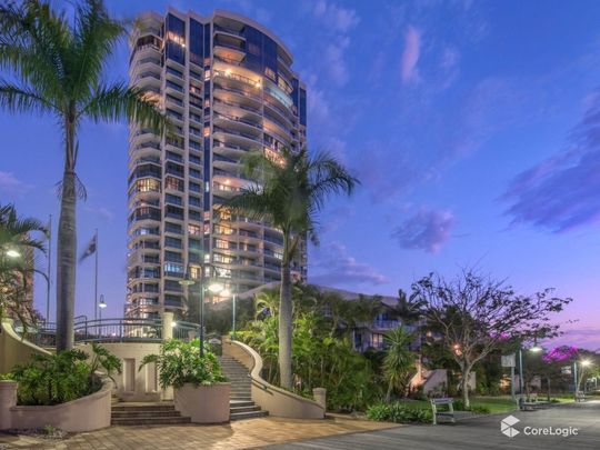 Two bedroom apartment in Macleay Tower on Dockside Kangaroo Point - Photo 1