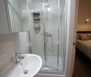 Apartment, 5 Holyhead Road - Photo 6