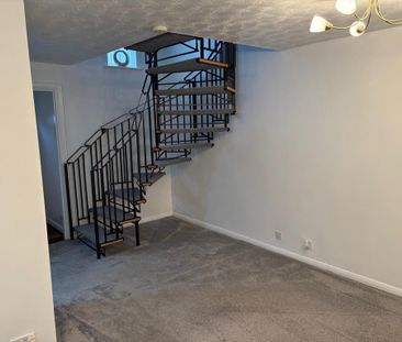 1 bedroom semi-detached house to rent - Photo 2