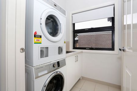 Modern Living at Thomastown - Photo 4