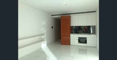 Level 7. MODERN ONE BEDROOM SUITE IN CENTRAL PARK - Photo 5