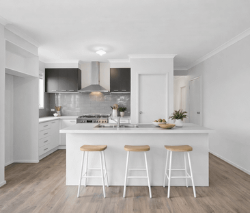 Modern Family Living in Prime Strathtulloh Location - Photo 6