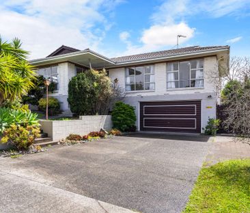 Beautiful 3-Bedroom Pool House - Move In Today!! - Photo 6