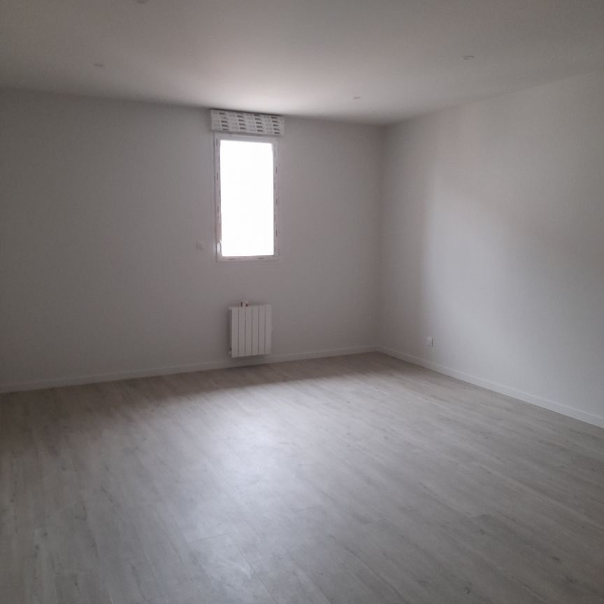 T2 50 M² AMPLEPUIS - Photo 1