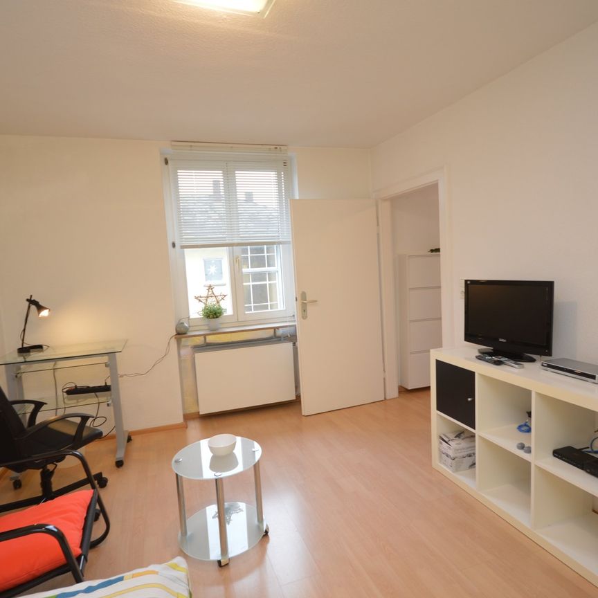 City-Residence: Praktisches Apartment nahe Schweizer Straße und Mainufer - Photo 1