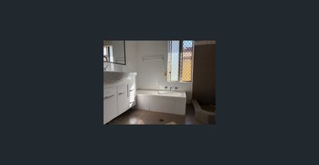 3x1 In Great Location - Photo 5