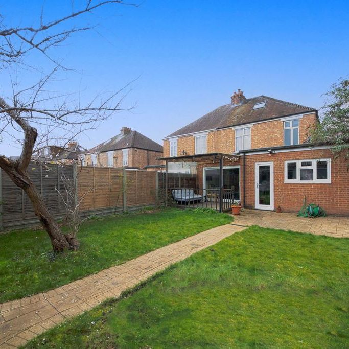 3 bedroom semi-detached house to rent - Photo 1