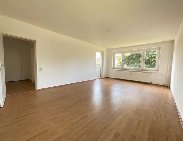 Schöne 3 Zimmerwohnung mit Balkon, frisch renoviert - Photo 1
