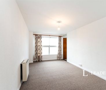 2 bedroom apartment to rent Clarendon Road, Southsea, Hampshire, PO4 - Photo 3