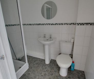 1 bedroom ground floor flat to rent - Photo 6