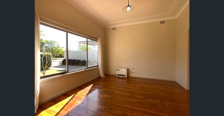 Prime North Griffith Living - Photo 2