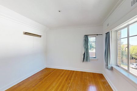 28 Erasmus Street, Surrey Hills - Photo 5