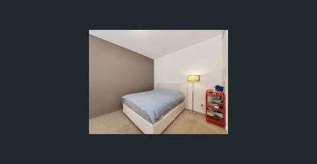 Bills included + Fully furnished studio with a private courtyard - Photo 3
