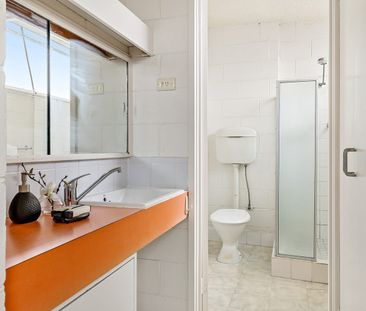 Inner City Living - Photo 5