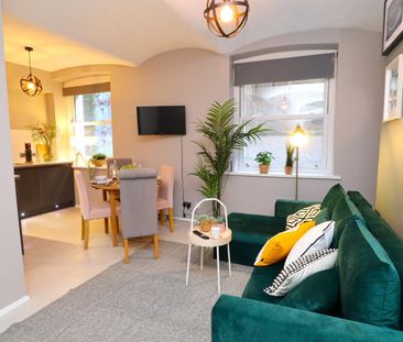 1 Bed Flat, Windsor Court, BN1 - Photo 2