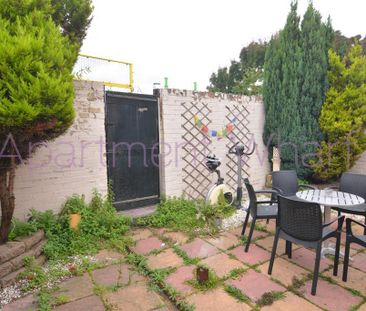 1 bedroom in a flat share to rent - Photo 1