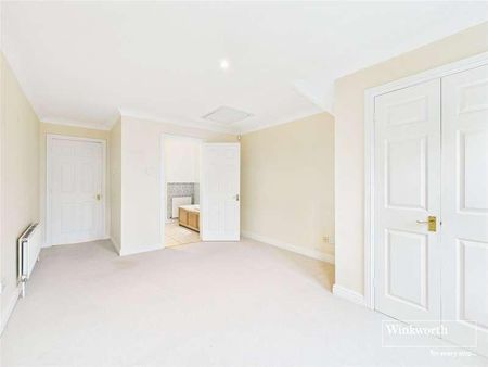 West Court, West Drive, Sonning, Reading, RG4 - Photo 3