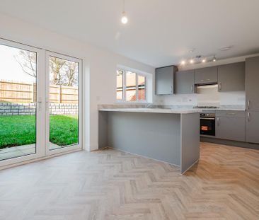 3 bedroom semi-detached house to rent - Photo 6