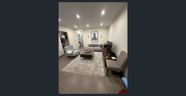 2 Bedroom apartment Fully Furnished. - Photo 1