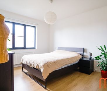 Mooie, gerenoveerde woning met 3 slaapkamers in de rustige wijk Mar... - Photo 3