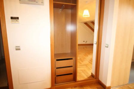 Piso de alquiler en Gijón - Corin Tellado, Viesques - Foto 4