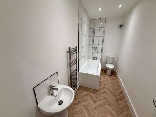 2 bedroom terraced house to rent - Photo 1