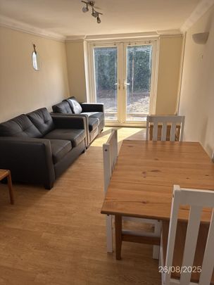 7 bedroom terraced house to rent - Photo 1