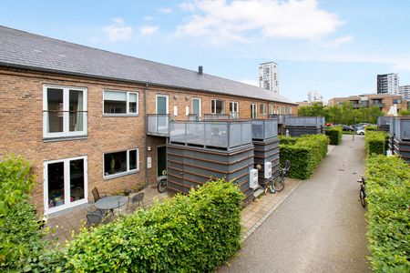 Nyistandsat lejlighed med loft til kip og 2 franske altaner, samt sydvendt terrasse - Photo 5