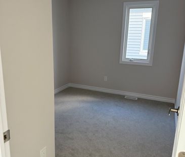 For Lease - 351 Les Emmerson Drive, Barrhaven, Ontario - Photo 1