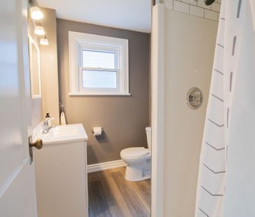 106 Grass Ave - B *Spacious 2 Bed Unit in St. Catharines* - Photo 5