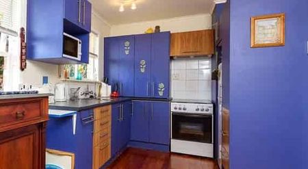 2-Bedrooms in Panmure - Photo 3