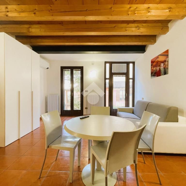Monolocale in affitto - Photo 2