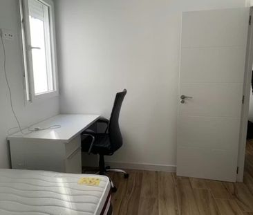 Carrer de Vicent Brull, Valencia, Valencian Community 46011 - Photo 1