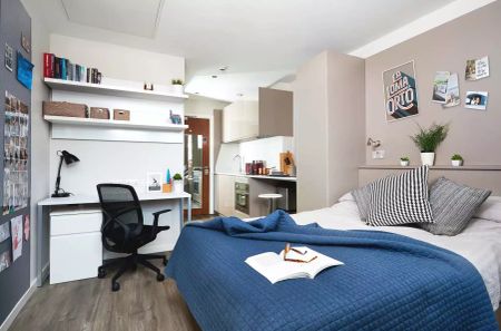 Shared Two Bedroom - Photo 3