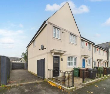 3 bedroom end of terrace house to rent - Photo 2