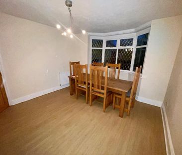 4 bedroom semi-detached house to rent - Photo 2