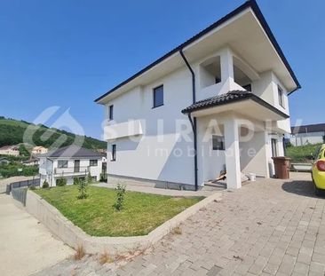 Casa de inchiriat in Campenesti, teren 550 mp, mobilata sau semimob... - Fotografie 2
