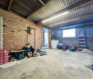 Mallard Close, Twyford, Reading, RG10 - Photo 4