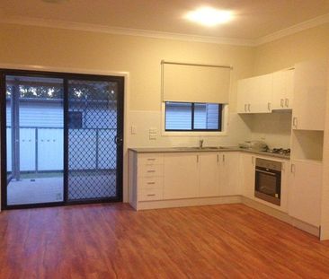 Modern 3 Bedroom Home, Ticks All The Boxes! - Photo 2