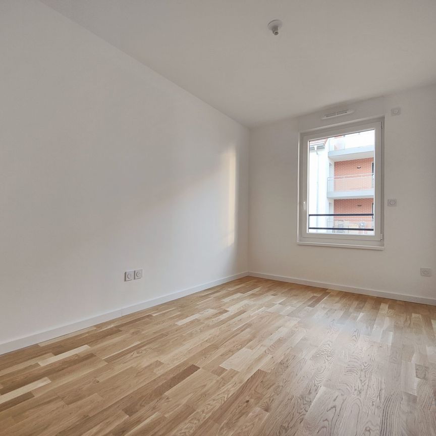 Appartement récent - 3 pièces - avec terrasse et parking en sous sol - Photo 1