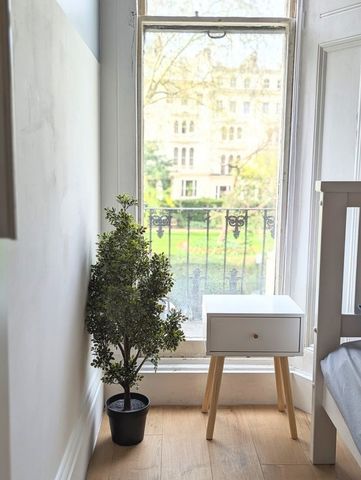 Studio Flat, Kensington Gardens Square, W2 - Photo 4