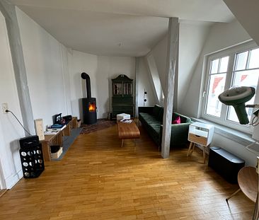 Lichtdurchflutete 4-Zimmer-DG-Wohnung im Altbau - Lübeck St. Jürgen - Photo 1