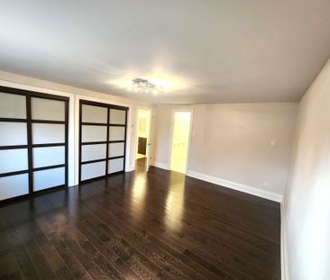 For Lease - 207 Bayview Fairways Drive, Markham, Ontario - Photo 2