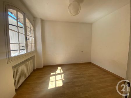 Location Maison 5 pièces 126m² CASTELNAU LE LEZ 34170 - Photo 4