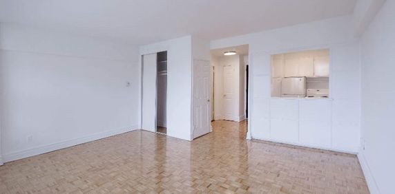 Studio - Westmount - $1,300 /mo - Photo 2