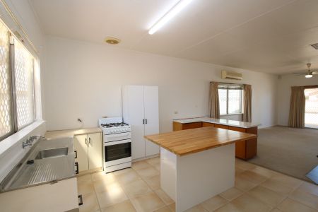 190 Ryan Street - Photo 4