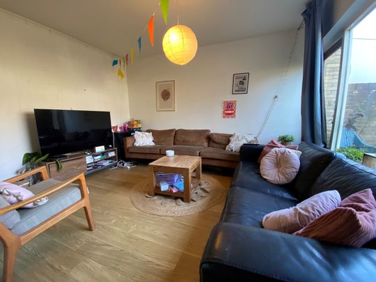 Een leuke studentenkamer in Paddepoel-Noord! - Foto 1