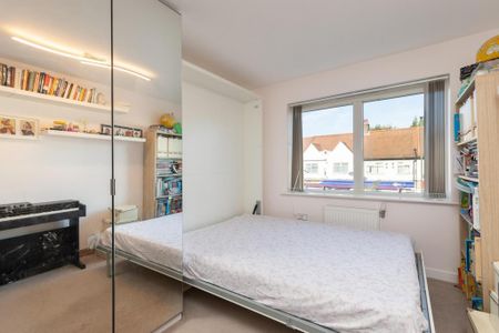 3 bedroom apartment to rent - Photo 3