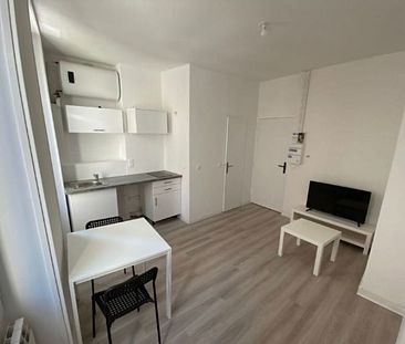 Appartement 1 pièces 22m2 MARSEILLE 4EME 575 euros - Photo 2